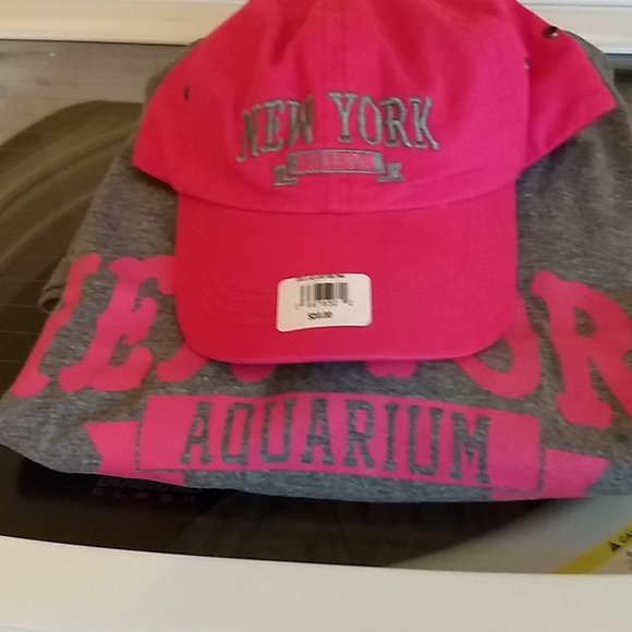 New York aquarium XXL t-shirt and baseball cap. Brand new - Picture 4 of 4